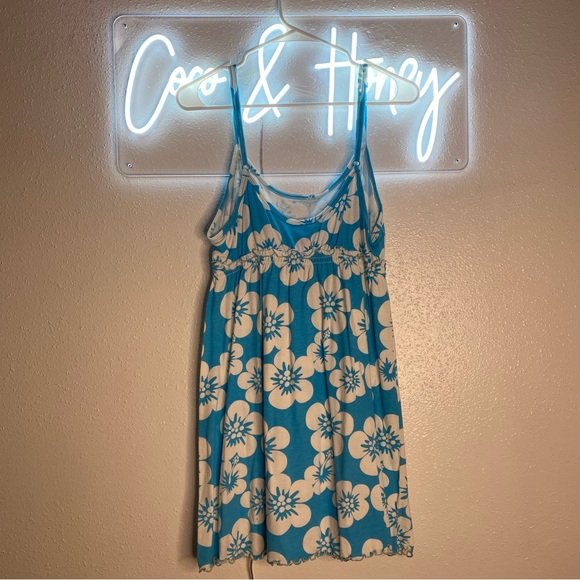 2000’s Dress - Picture 7 of 7